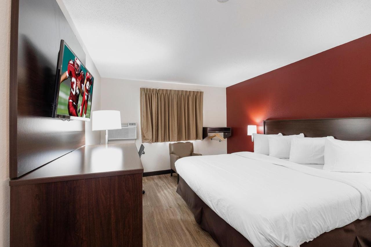 Red Roof Inn Bristol Bagian luar foto