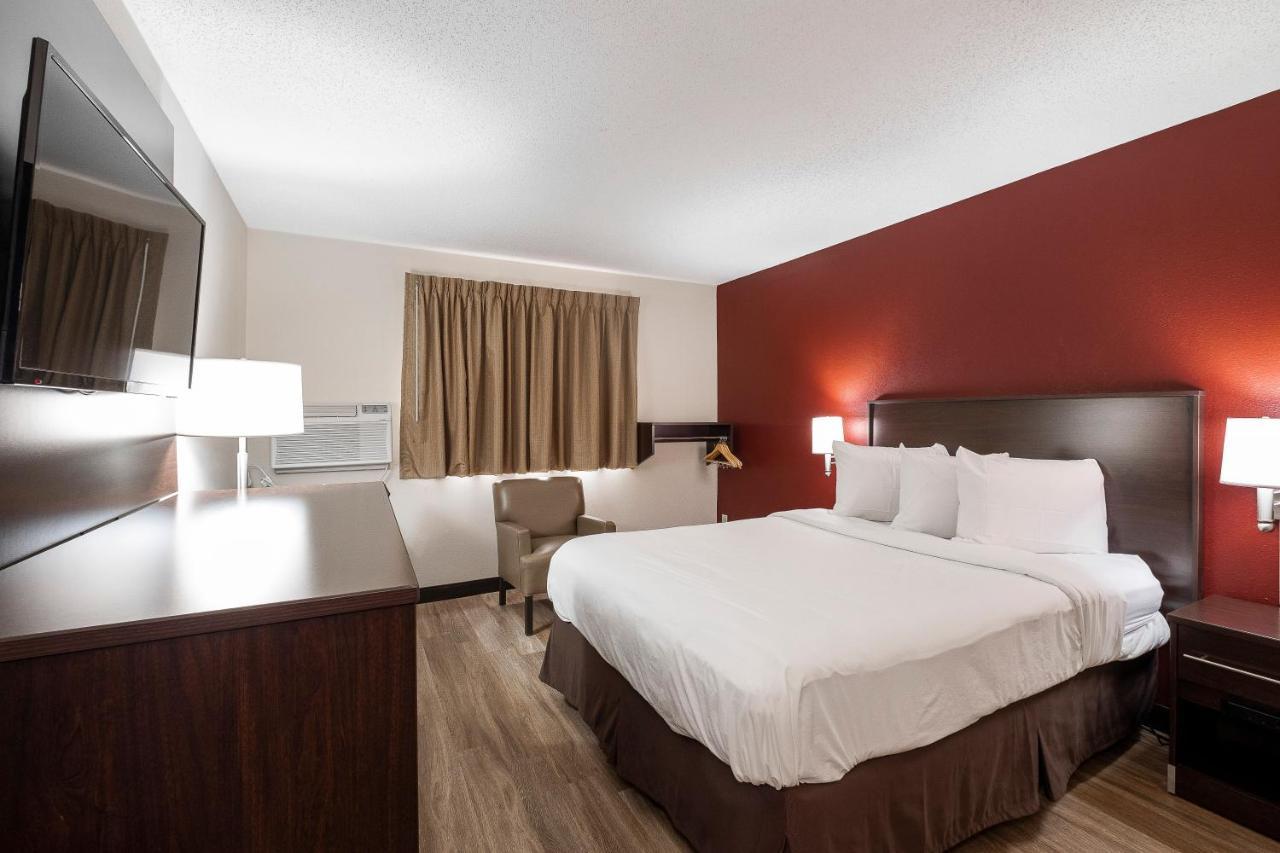 Red Roof Inn Bristol Bagian luar foto