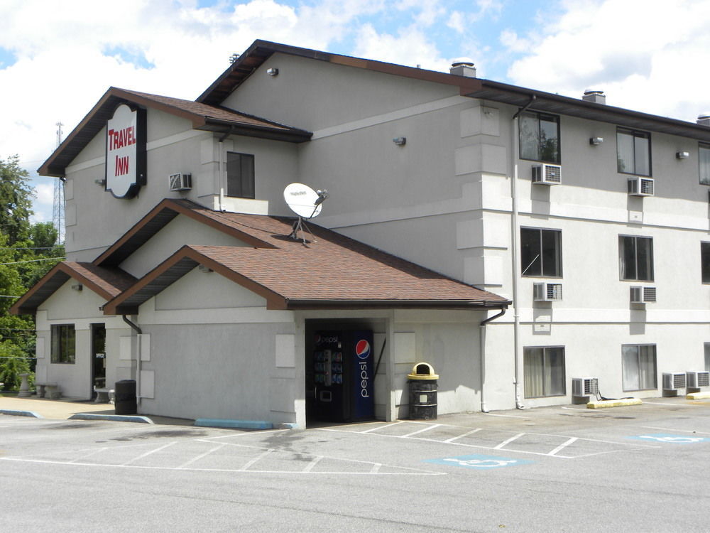 Red Roof Inn Bristol Bagian luar foto